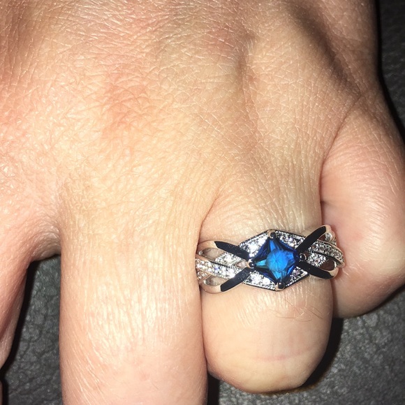 Blue ombré crystal Ring - Picture 2 of 5